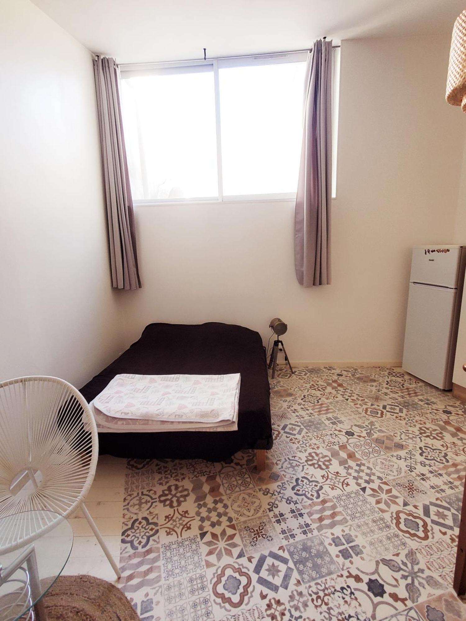 Appartement En Duplex Viviers 外观 照片